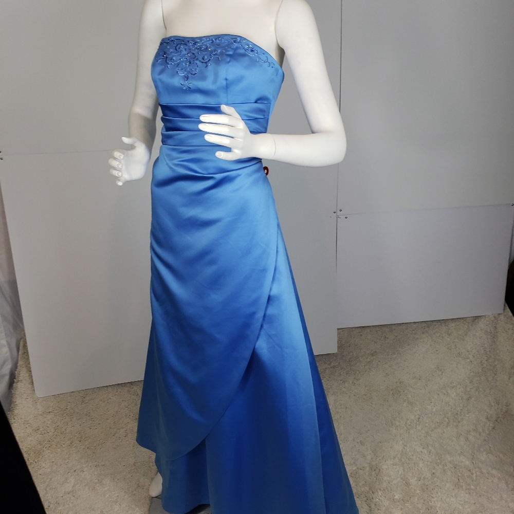 David's Bridal Strapless blue gown dress - Picture 8 of 14